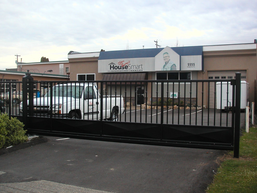 Commercial Cantilever Gate