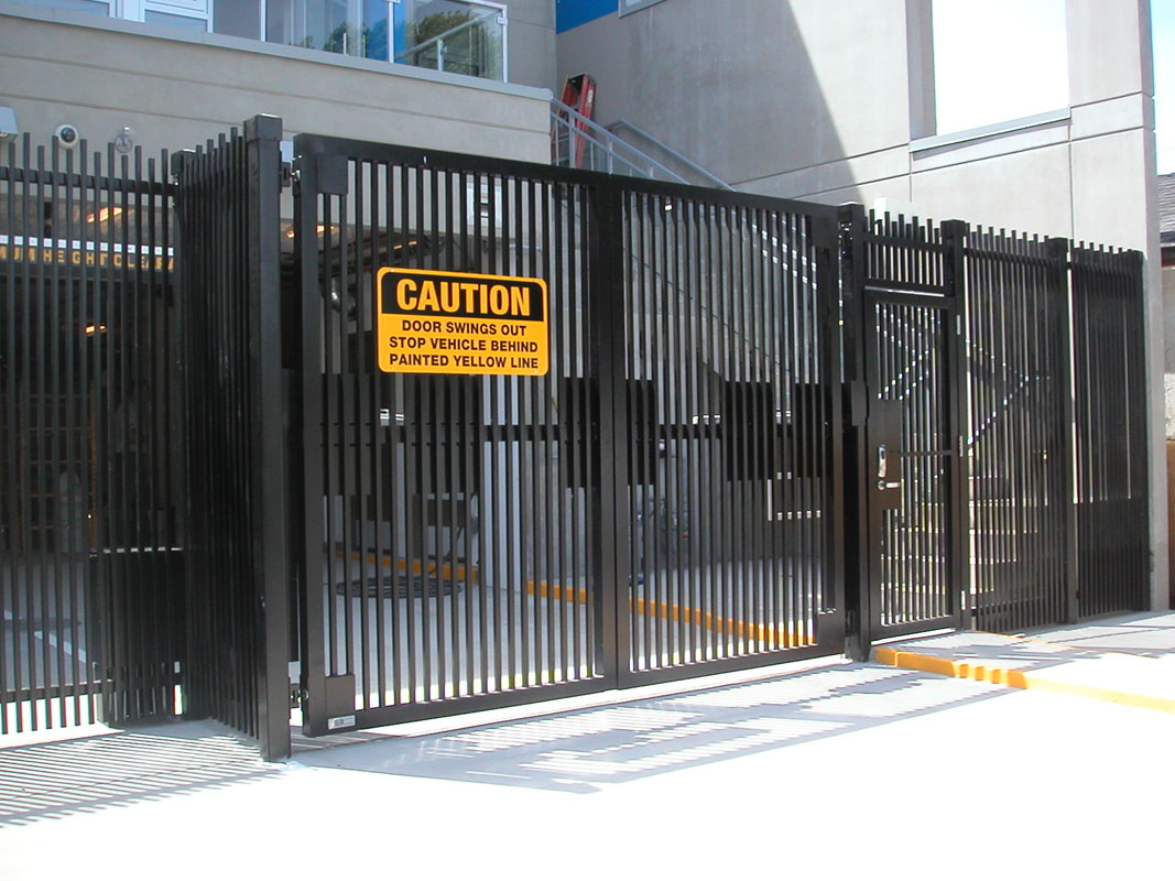 Commercial Swing Gate